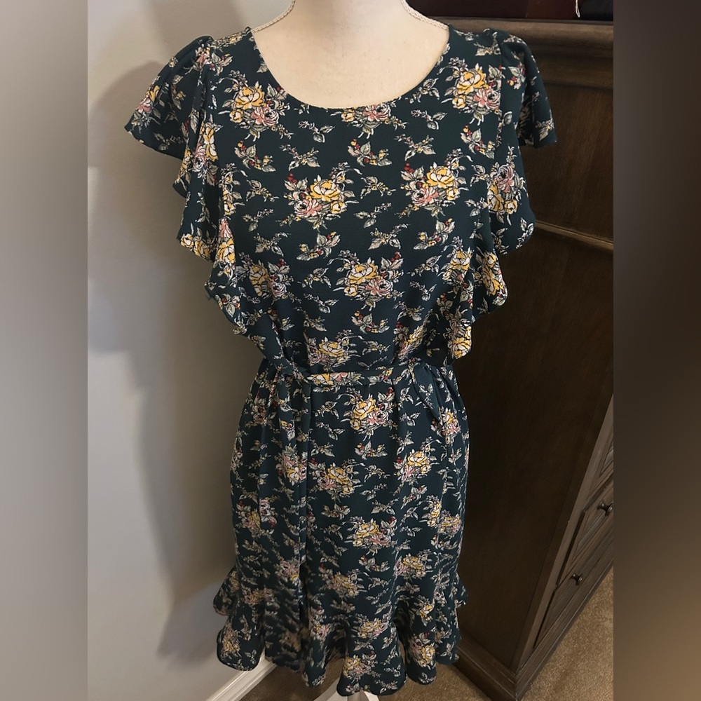 Max Studio Dark Green Floral Midi Dress